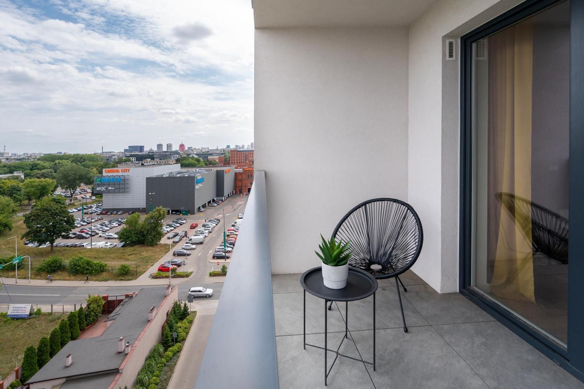 9Th Floor Lodz Manufaktura Apartments With Parking By Rentujemy Bagian luar foto